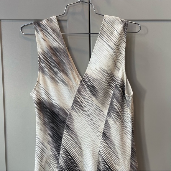 Josie Natori Radiant Texture Stretch Fit In Warm White Grey Designer Luxury - Picture 7 of 8